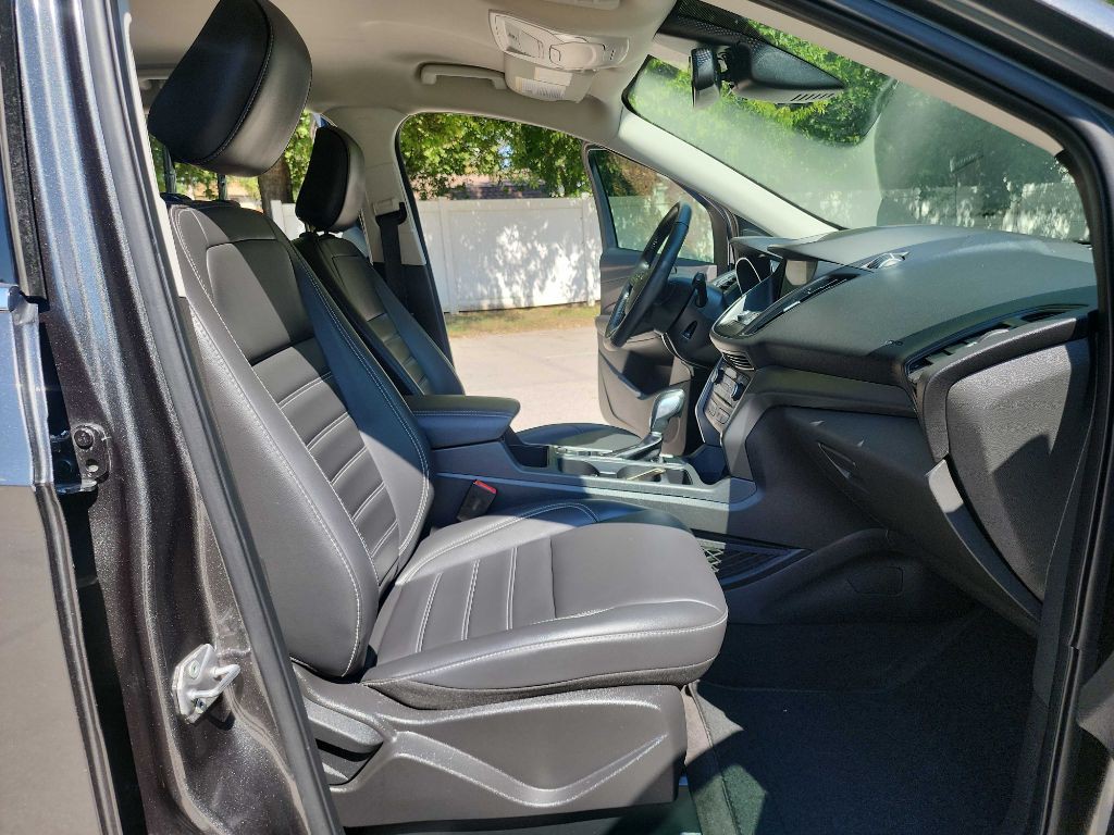 2019 Ford Escape Image 40