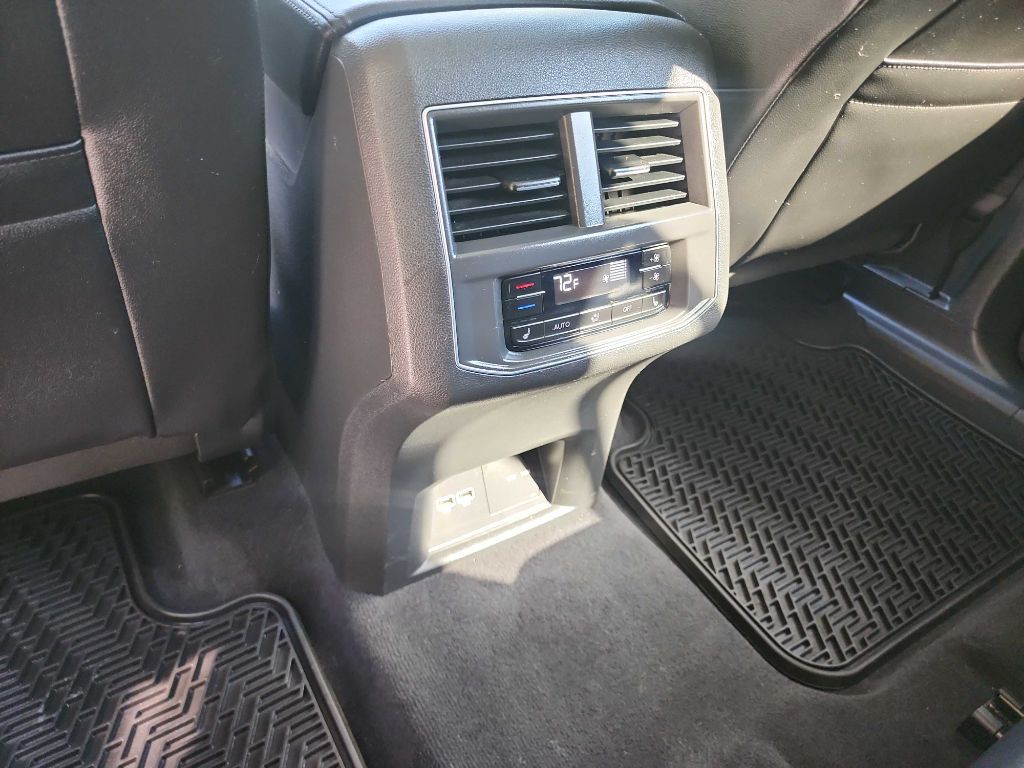 2018 Volkswagen Atlas Image 34