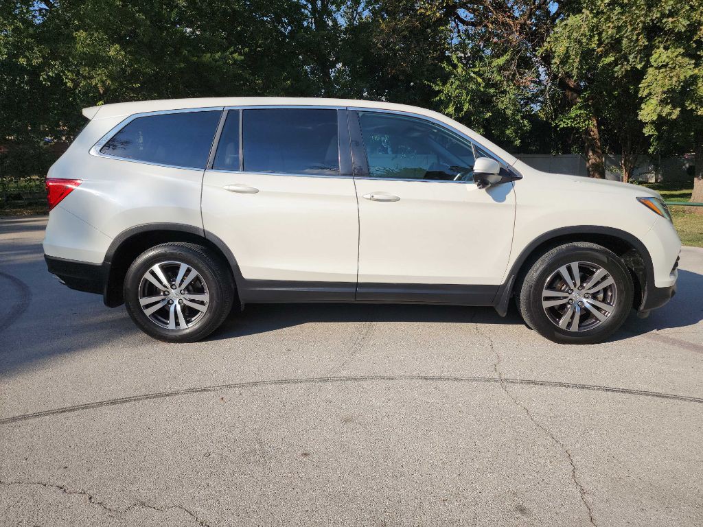 2017 Honda Pilot Image 10