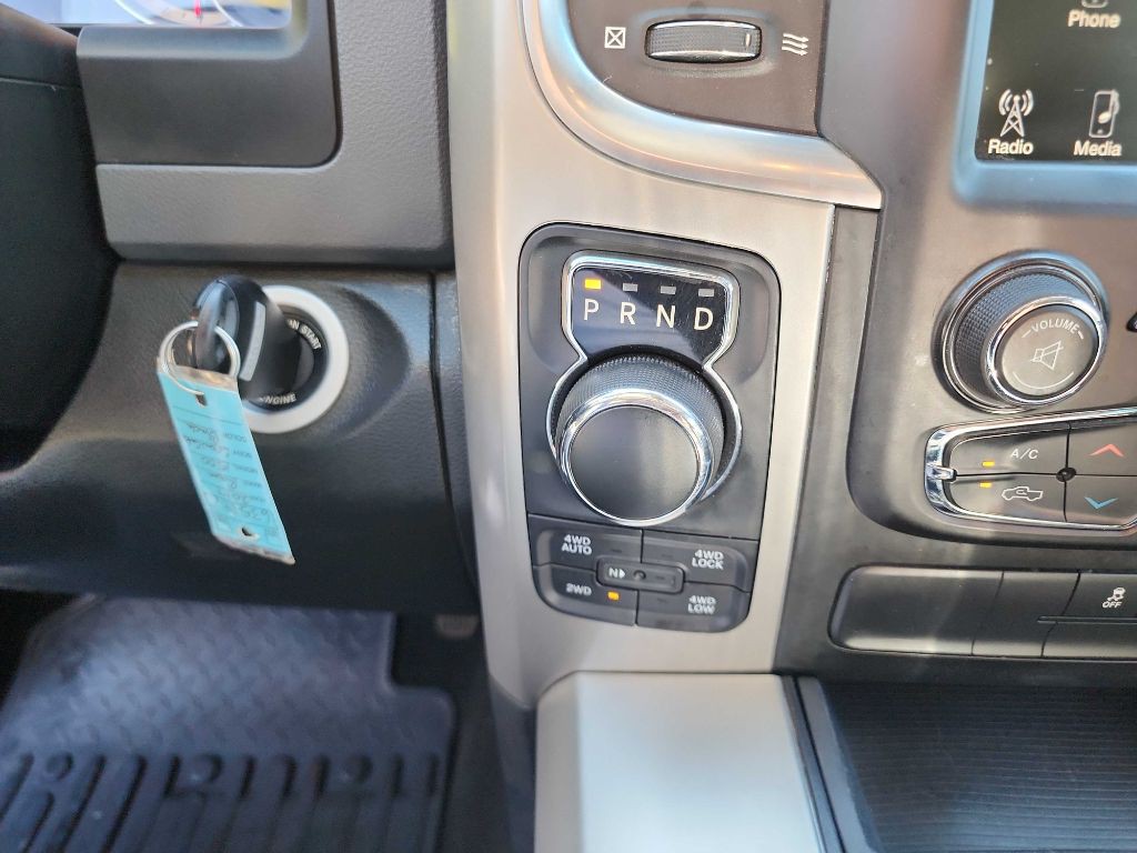 2017 RAM 1500 Image 33