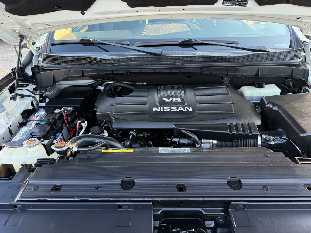 2017 Nissan Titan Image 37