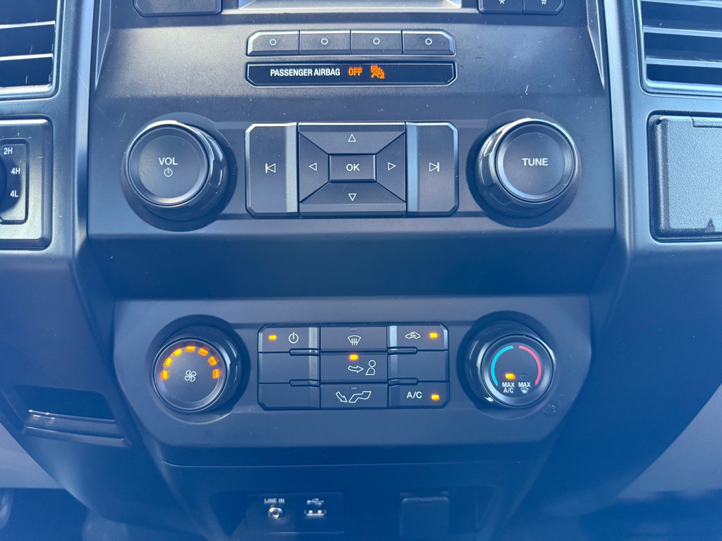 2015 Ford F-150 Image 30