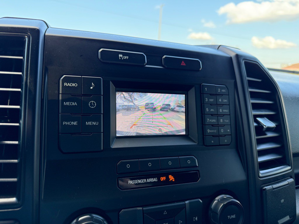 2015 Ford F-150 Image 32