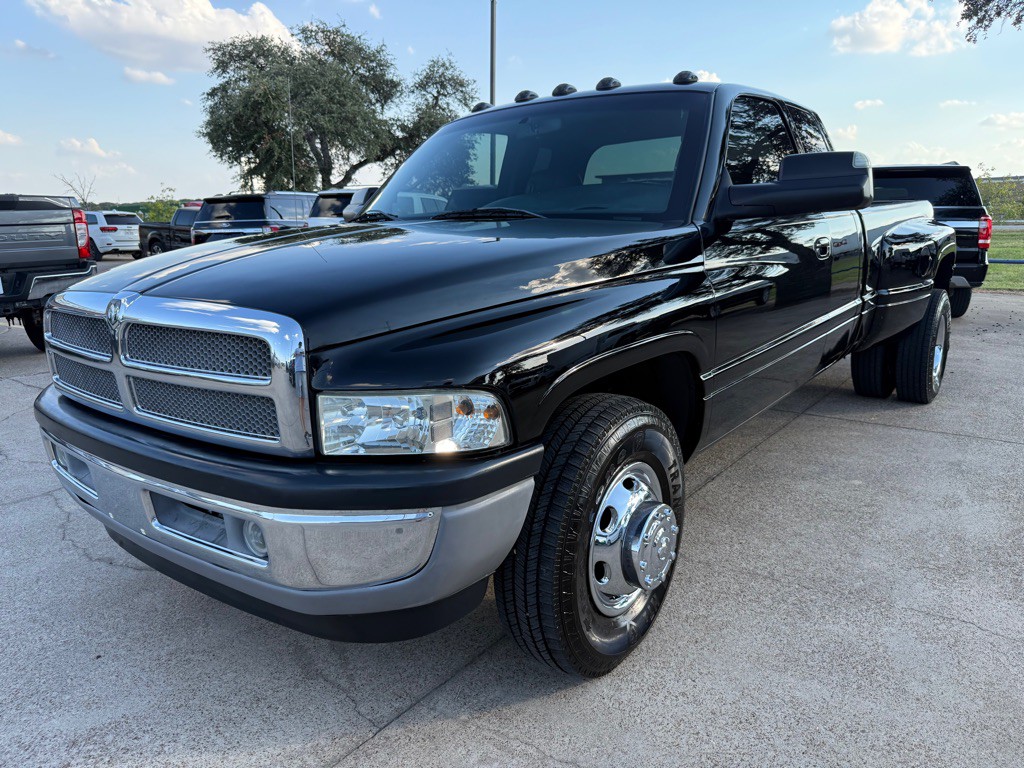 2002 Dodge Ram 3500 Image 3
