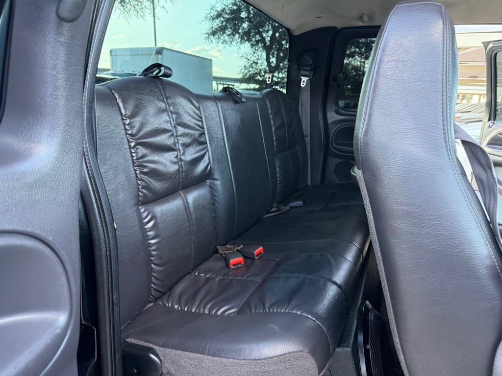 2002 Dodge Ram 3500 Image 16