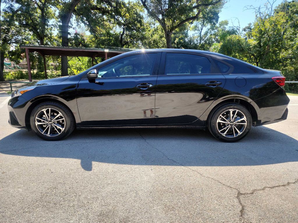 2024 Kia Forte Image 4