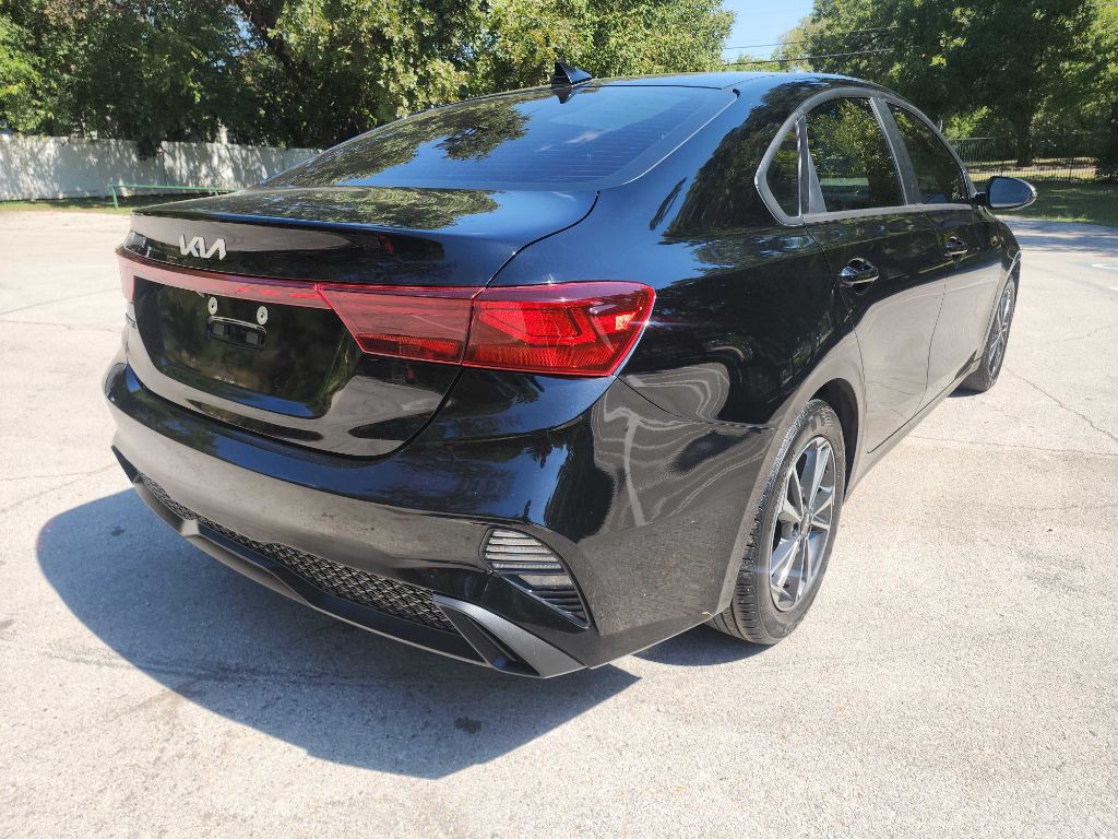 2024 Kia Forte Image 7