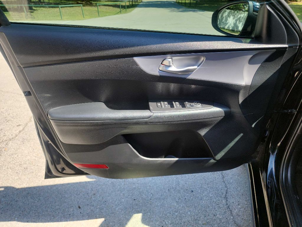 2024 Kia Forte Image 11
