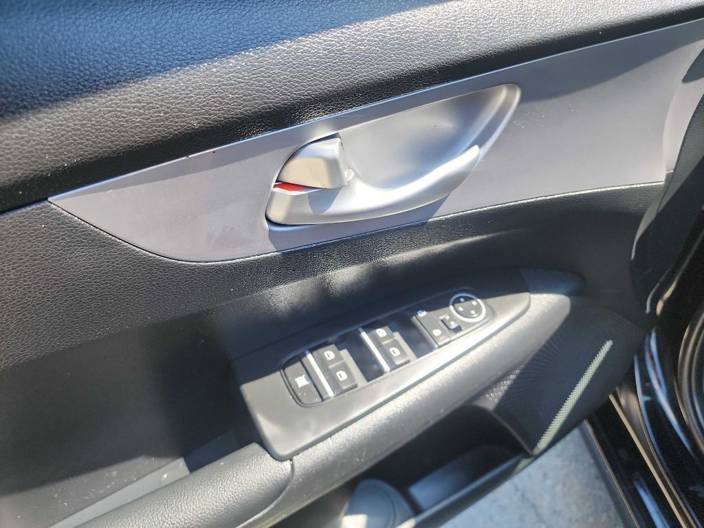 2024 Kia Forte Image 12