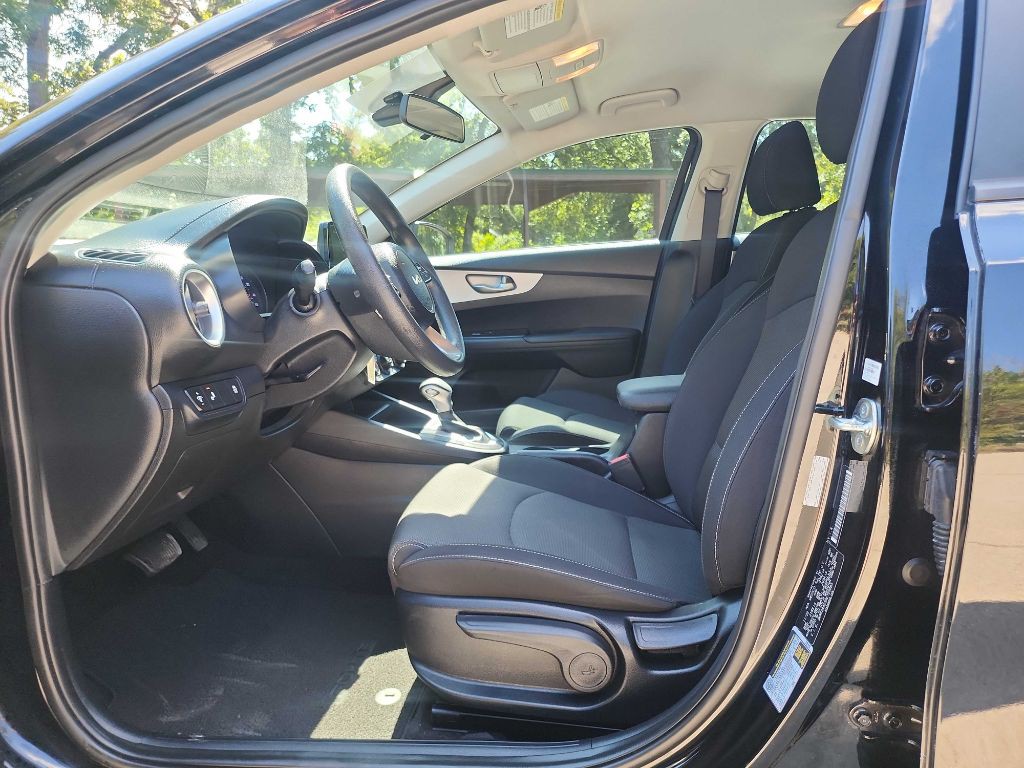 2024 Kia Forte Image 13