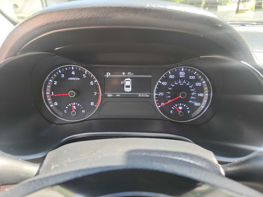 2024 Kia Forte Image 17