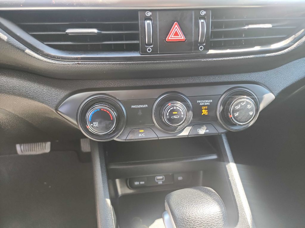 2024 Kia Forte Image 21