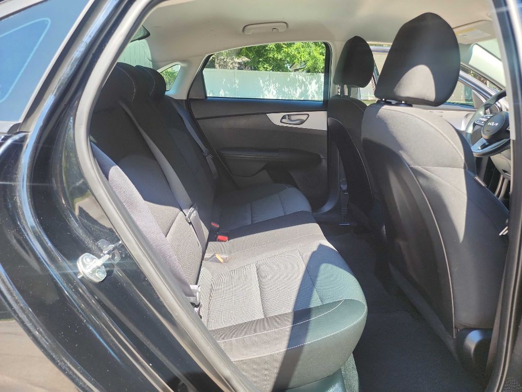 2024 Kia Forte Image 30