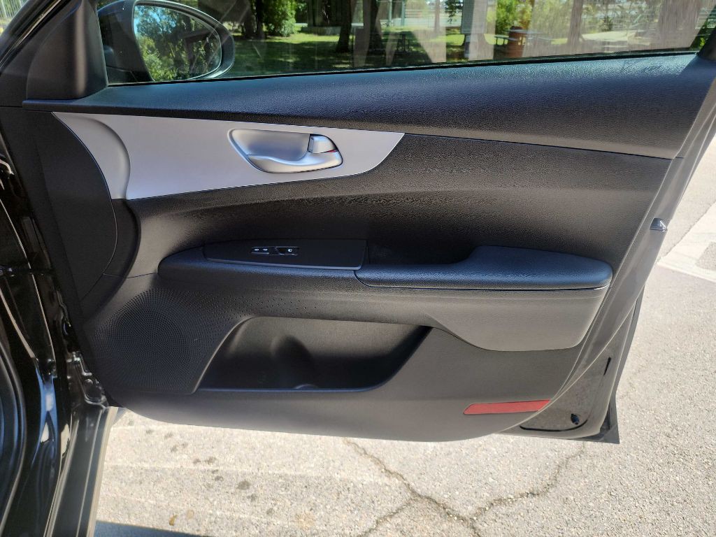 2024 Kia Forte Image 31