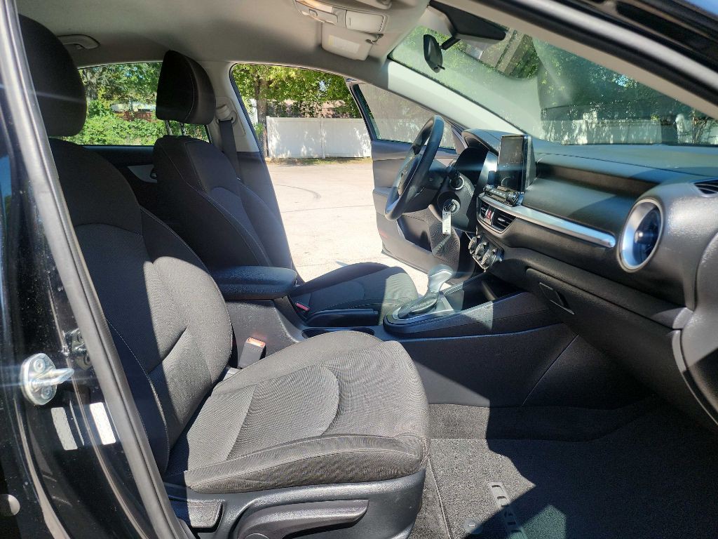 2024 Kia Forte Image 33
