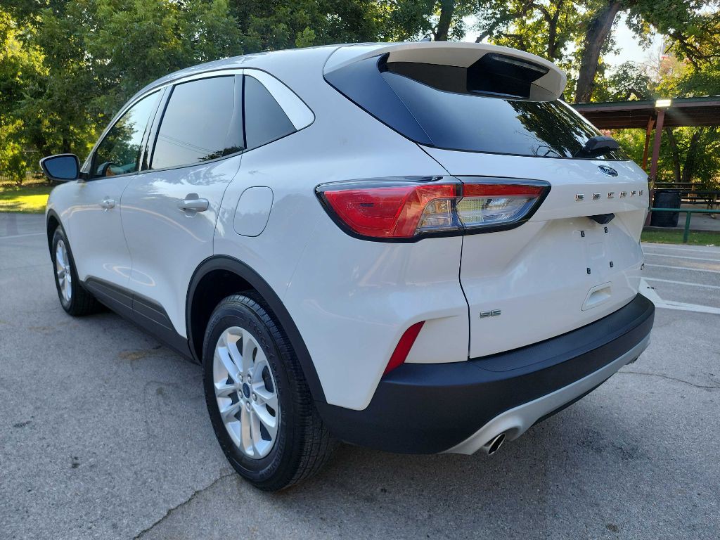 2021 Ford Escape Image 5