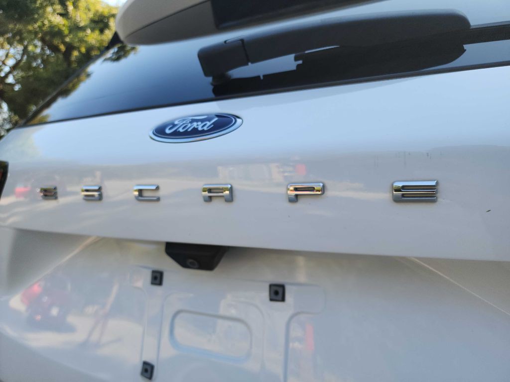 2021 Ford Escape Image 8