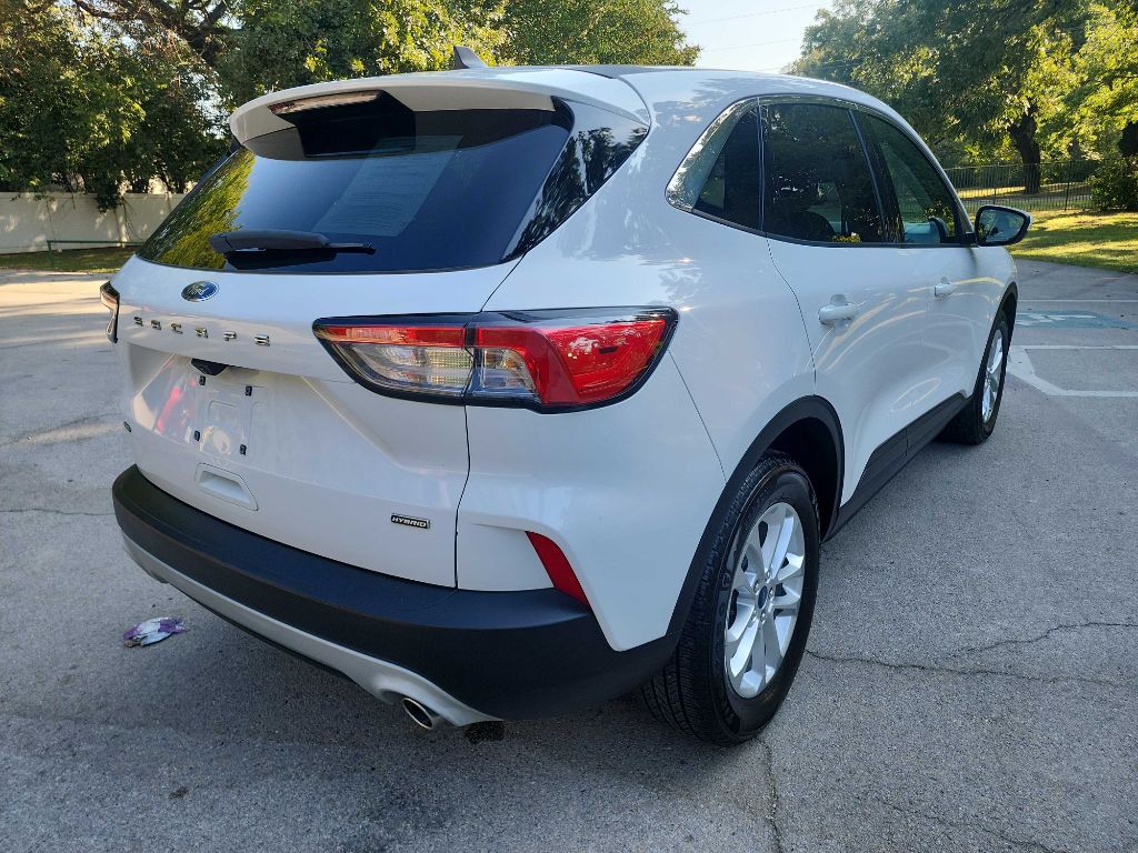 2021 Ford Escape Image 10