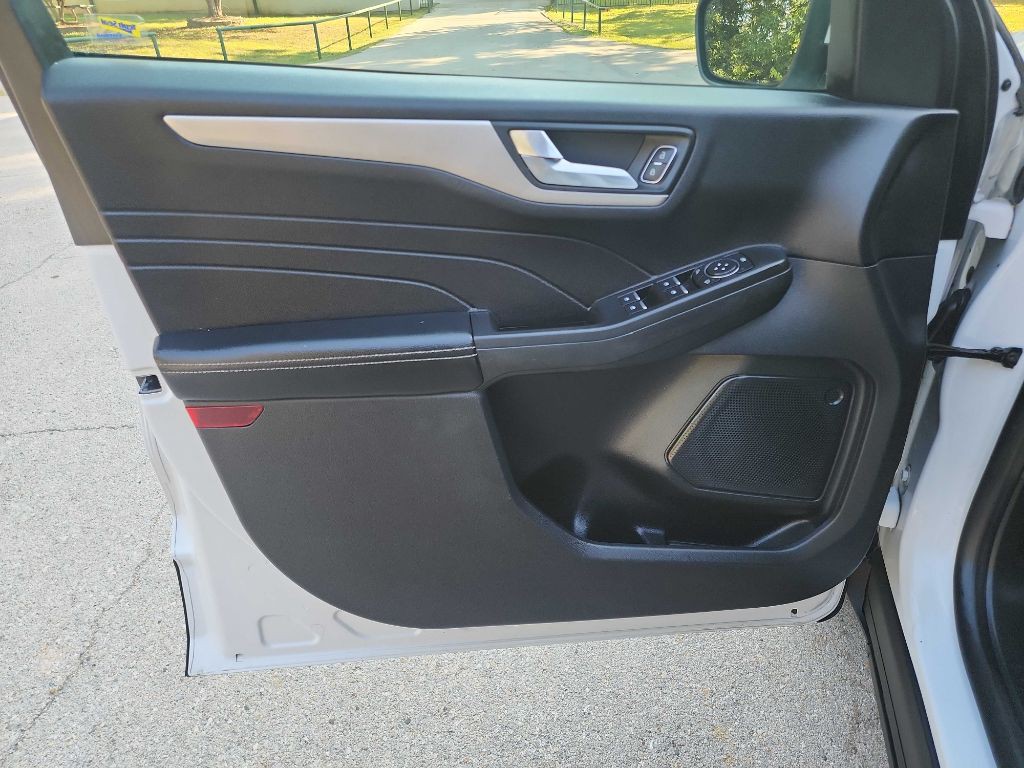 2021 Ford Escape Image 14