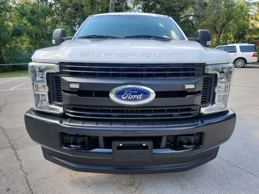 2019 Ford F-250 Image 2