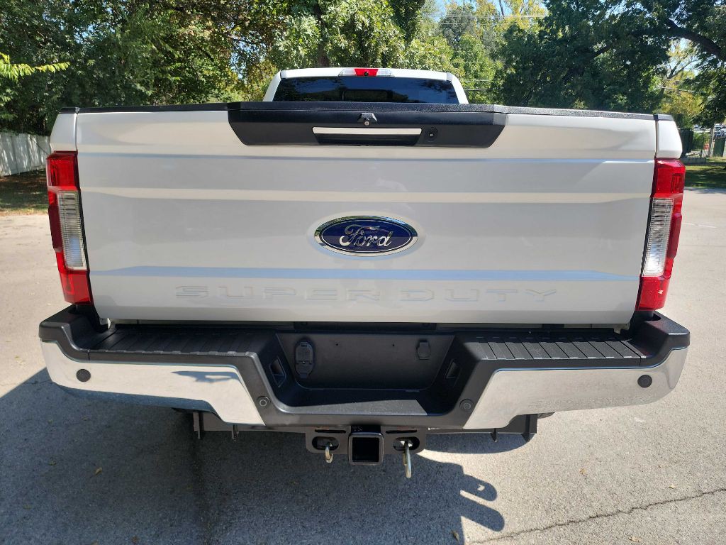 2017 Ford F-350 Image 7