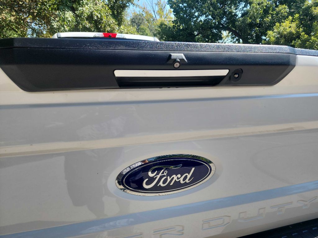 2017 Ford F-350 Image 9
