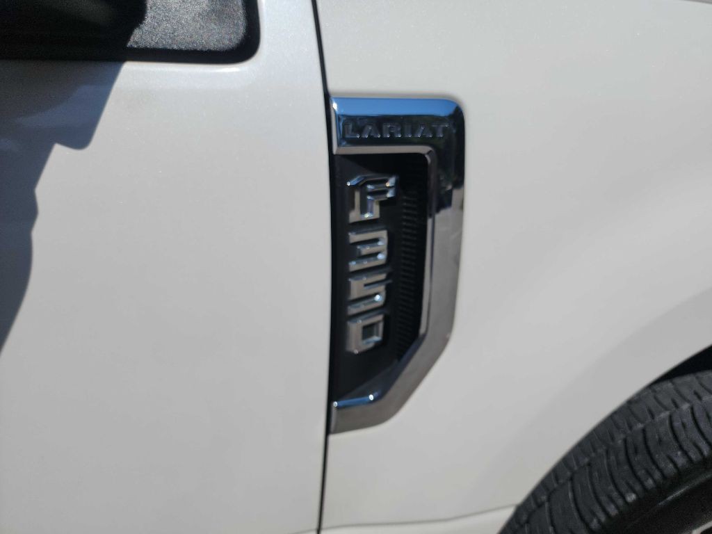 2017 Ford F-350 Image 16