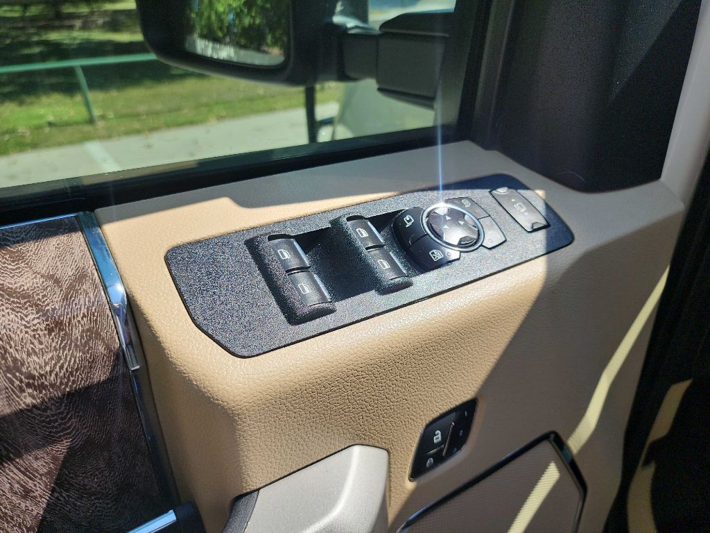 2017 Ford F-350 Image 47