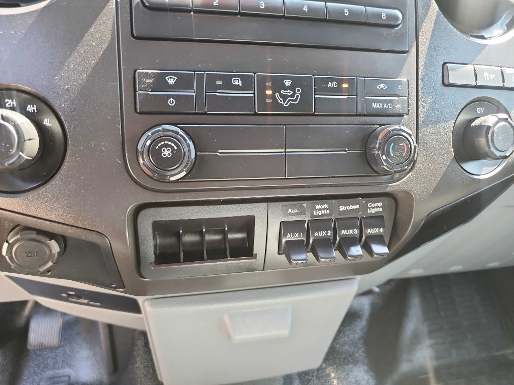 2016 Ford F-250 Image 27