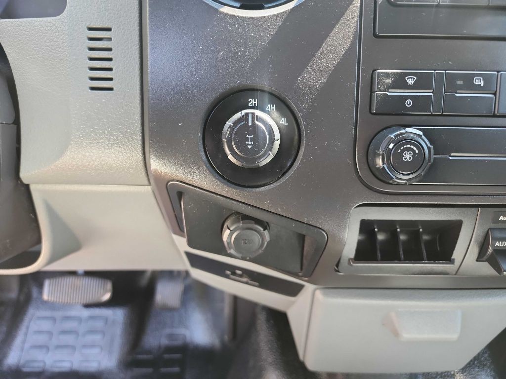2016 Ford F-250 Image 28