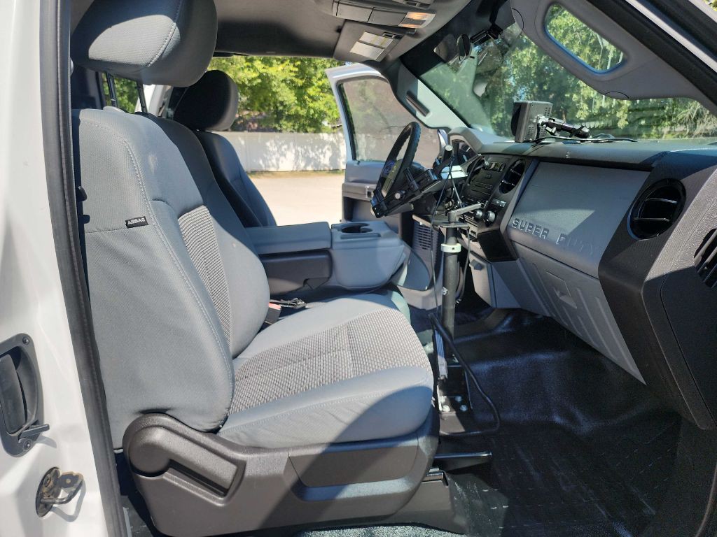 2016 Ford F-250 Image 38