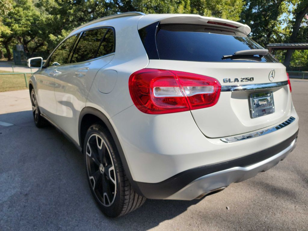 2019 Mercedes-Benz GLA-Class Image 6