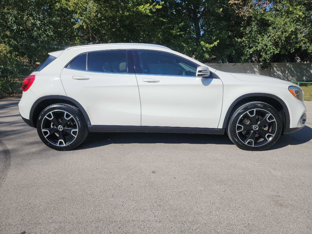 2019 Mercedes-Benz GLA-Class Image 10