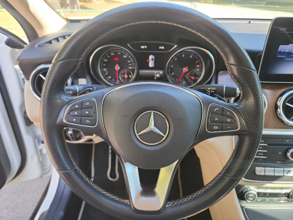 2019 Mercedes-Benz GLA-Class Image 15