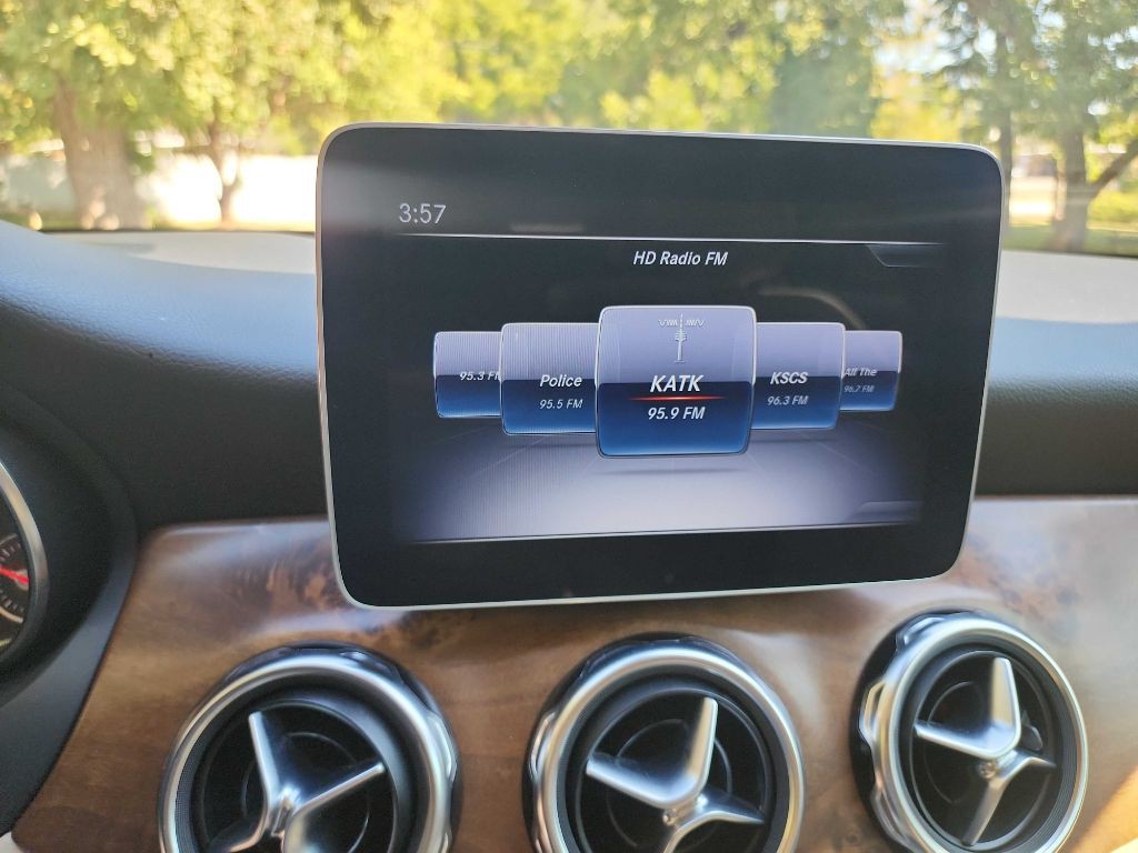2019 Mercedes-Benz GLA-Class Image 21