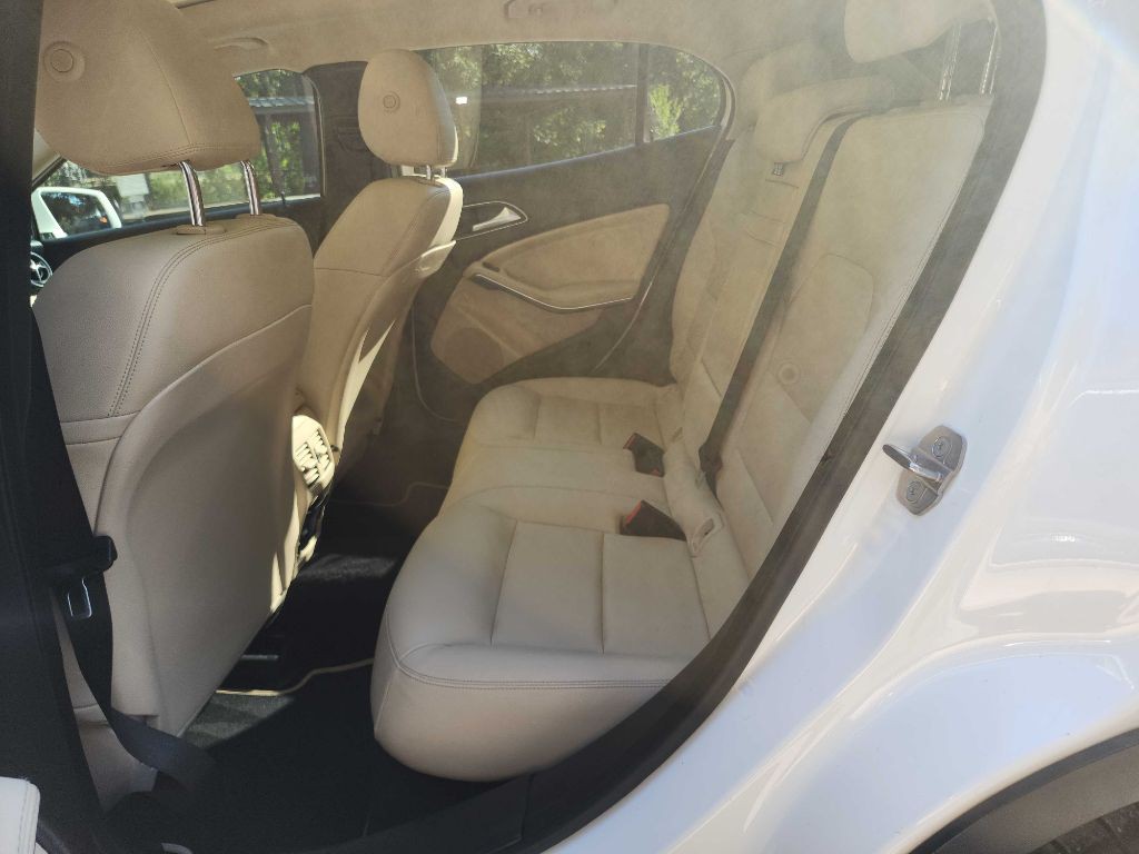 2019 Mercedes-Benz GLA-Class Image 26