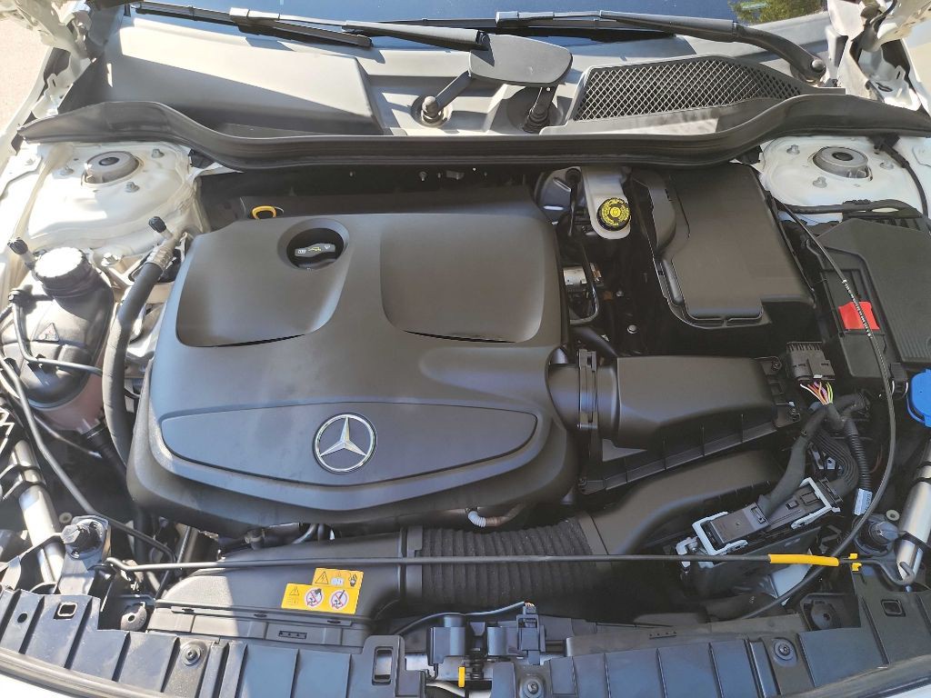 2019 Mercedes-Benz GLA-Class Image 36