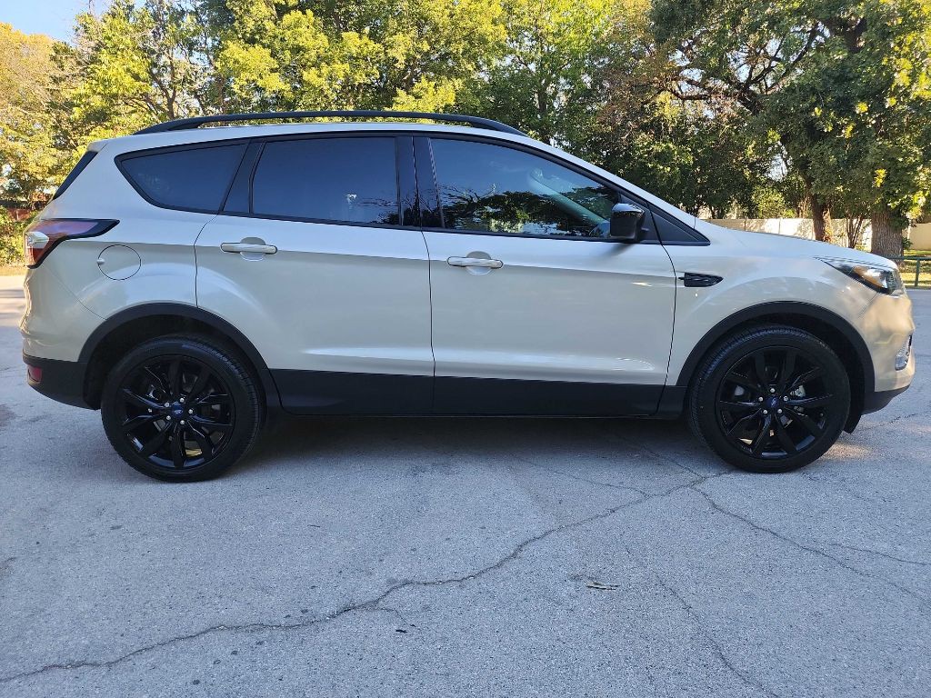 2018 Ford Escape Image 9