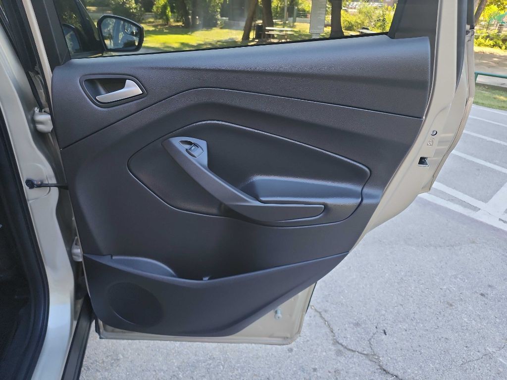 2018 Ford Escape Image 32