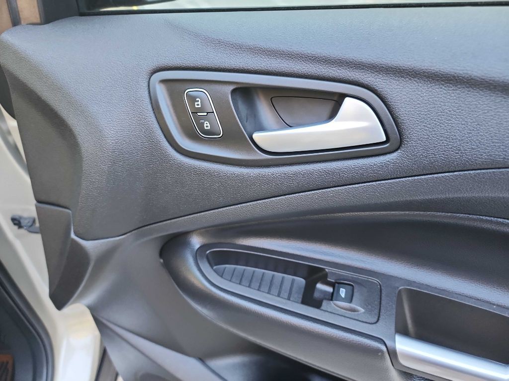 2018 Ford Escape Image 34