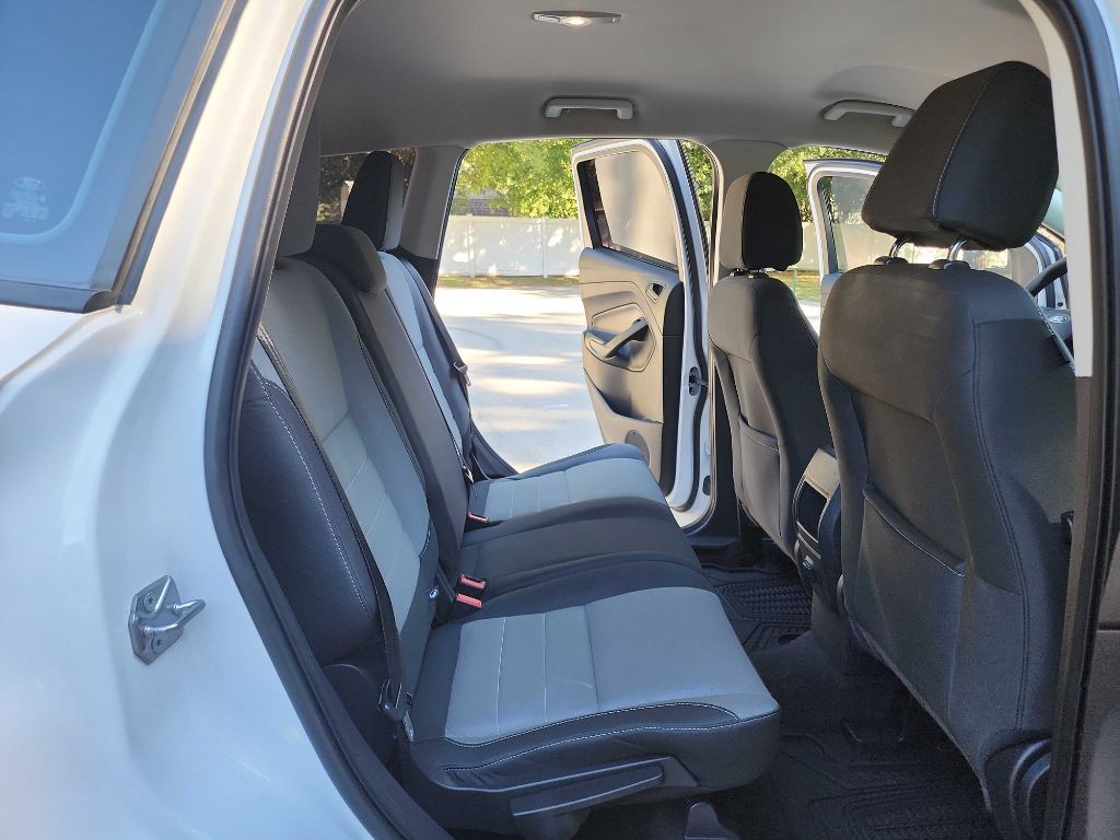 2017 Ford Escape Image 29