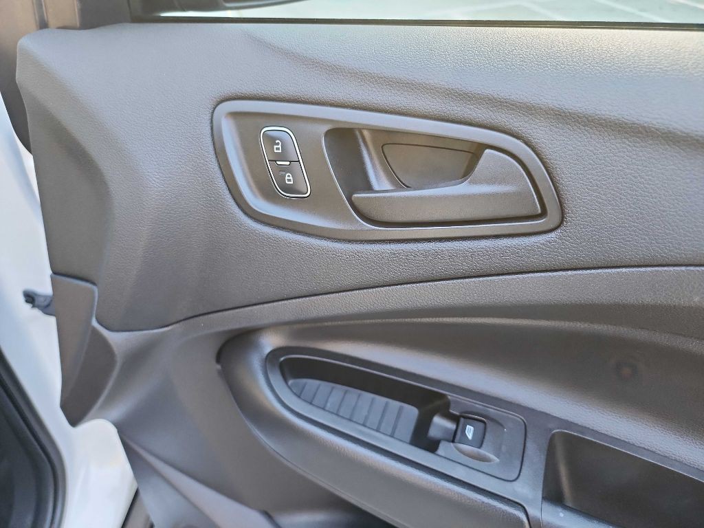2017 Ford Escape Image 31