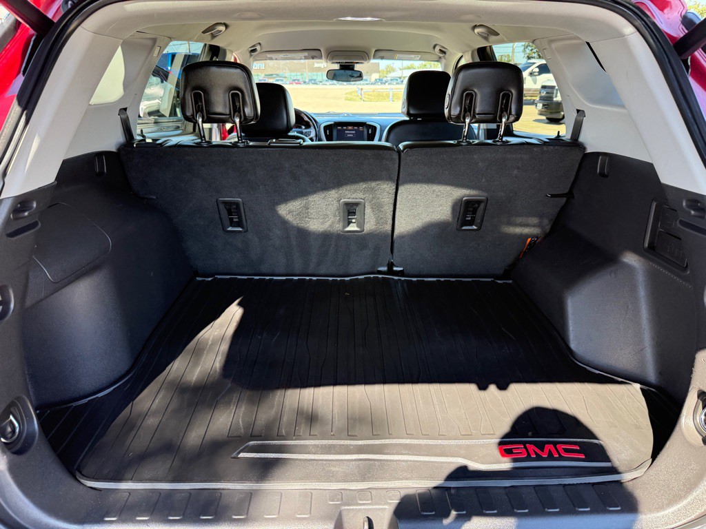 2020 GMC Terrain Image 24