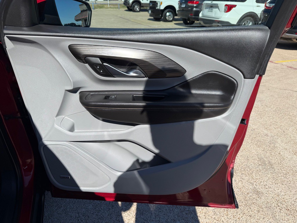 2020 GMC Terrain Image 27