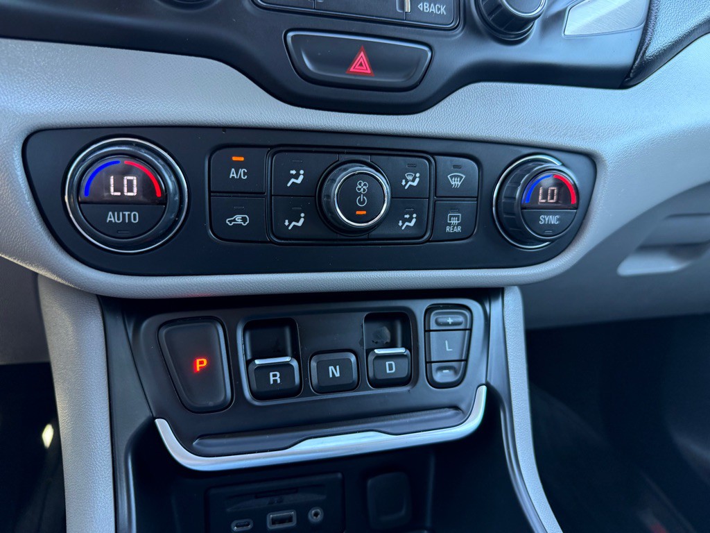 2020 GMC Terrain Image 30