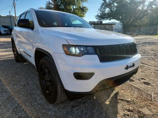 Image for 2018 Jeep Grand Cherokee Laredo ID: 6919037