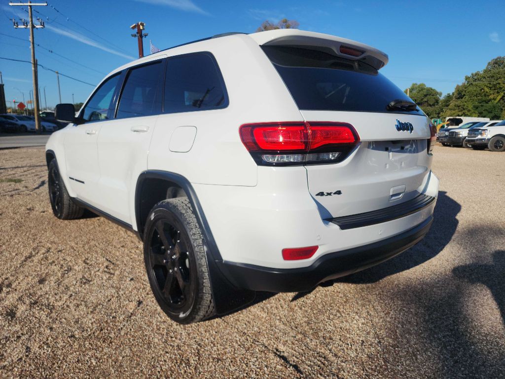 2018 Jeep Grand Cherokee Image 4