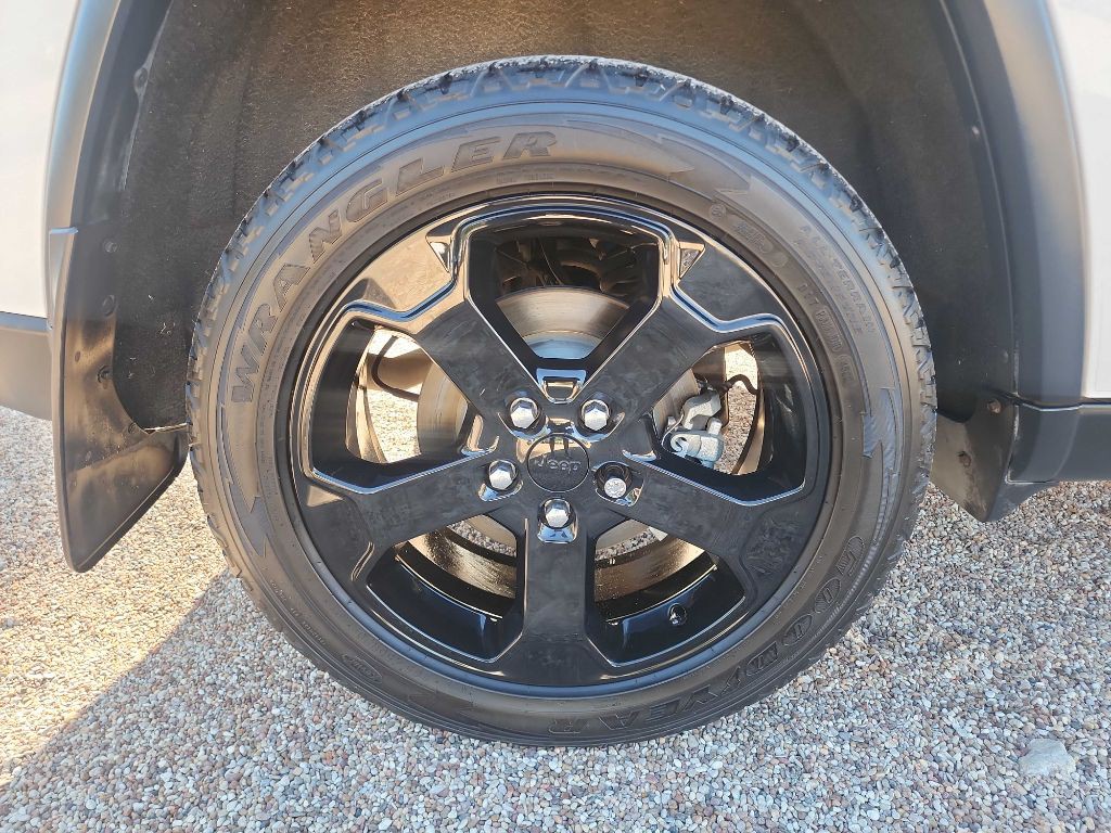 2018 Jeep Grand Cherokee Image 11