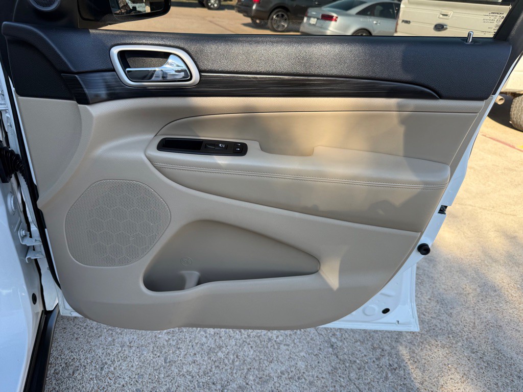 2020 Jeep Grand Cherokee Image 25
