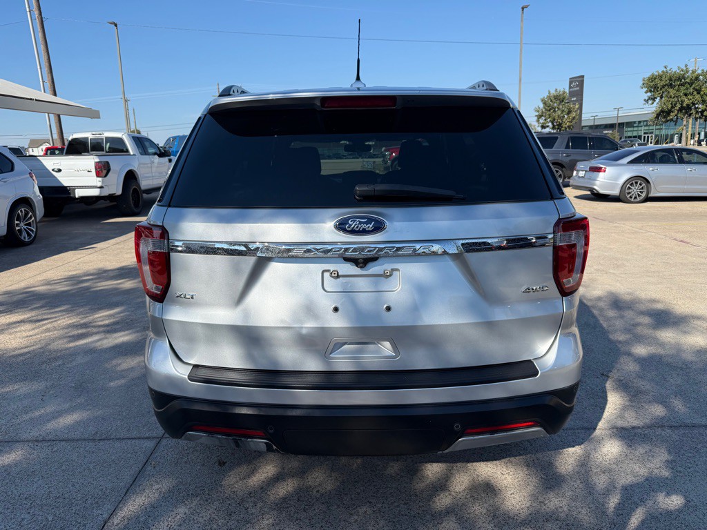 2019 Ford Explorer Image 6